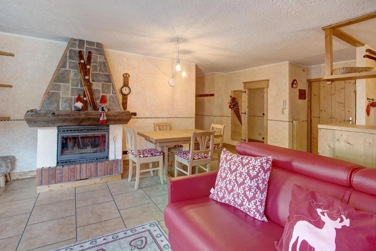 Baita Dei Ski App 2 Livigno Apartment